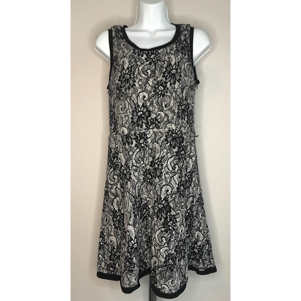Loft Side Zip Black & Beige 10P Dress